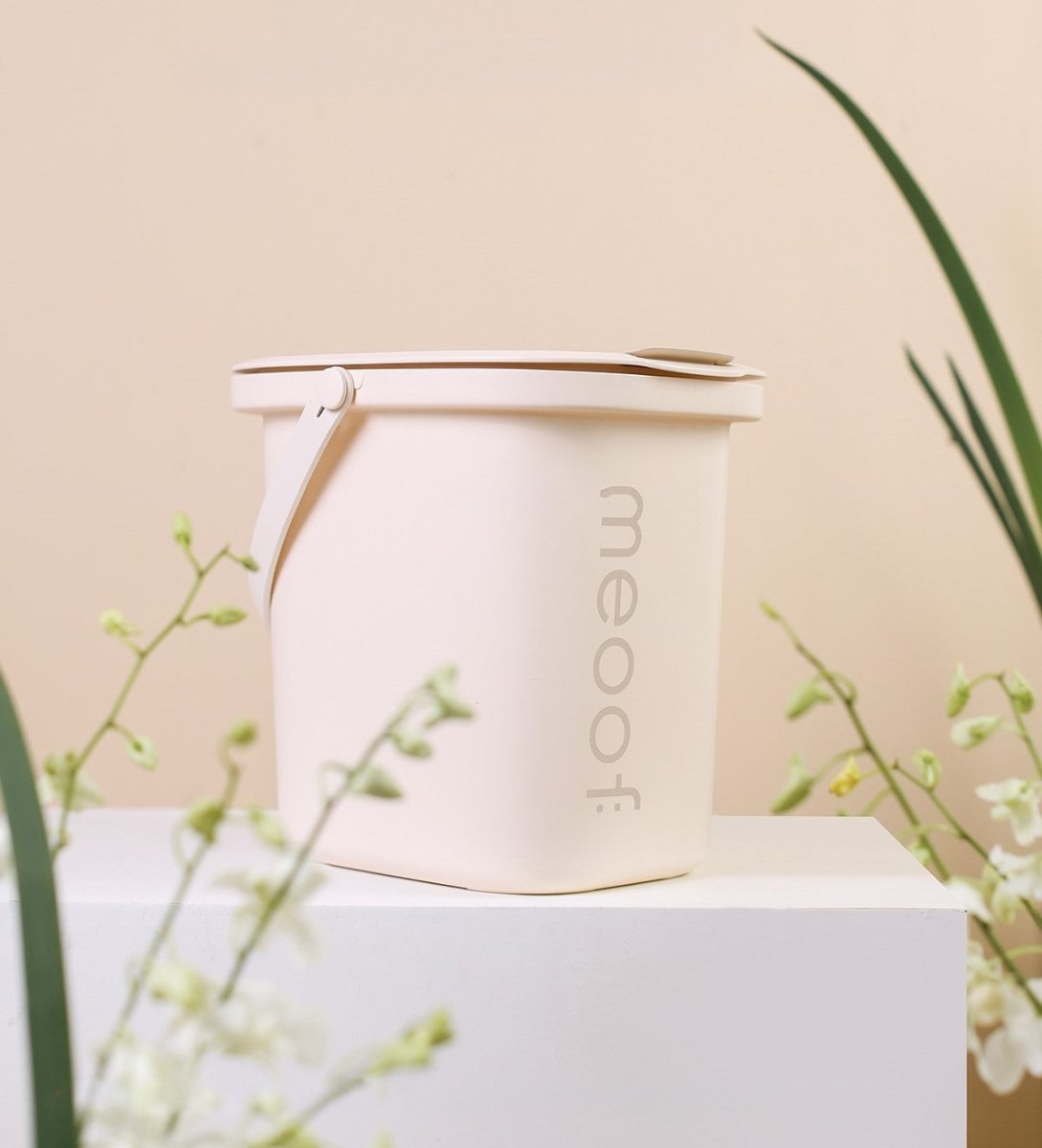 Smart Vacuum Pet Food Storage Container-5